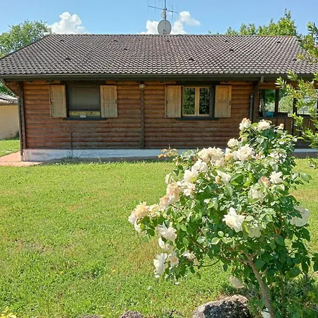 Semesterbostad Le Tre Poiane